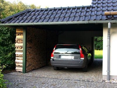 Carport mit Walmdach